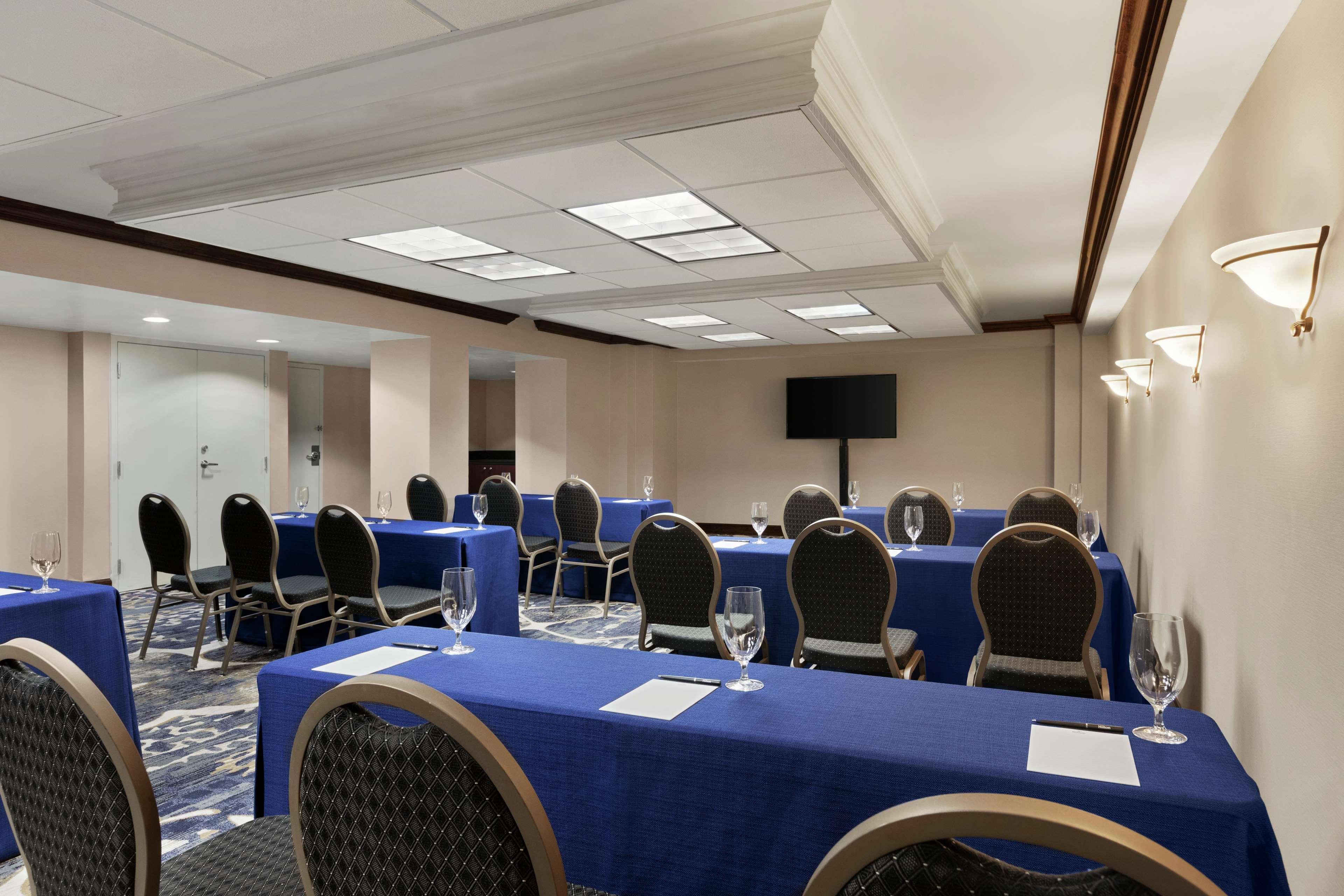 Doubletree By Hilton South Charlotte Tyvola Hotel Exterior foto