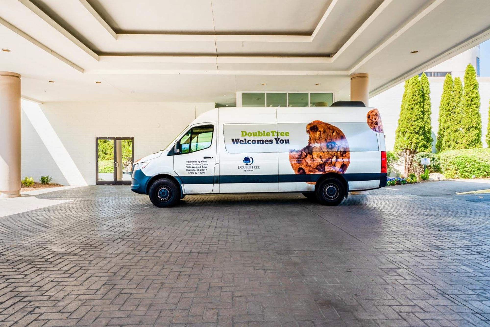 Doubletree By Hilton South Charlotte Tyvola Hotel Exterior foto
